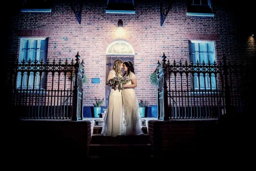 Essendon-Country-Club-wedding-photographers-couple-shot-1024x683 - Big Day Weddings
