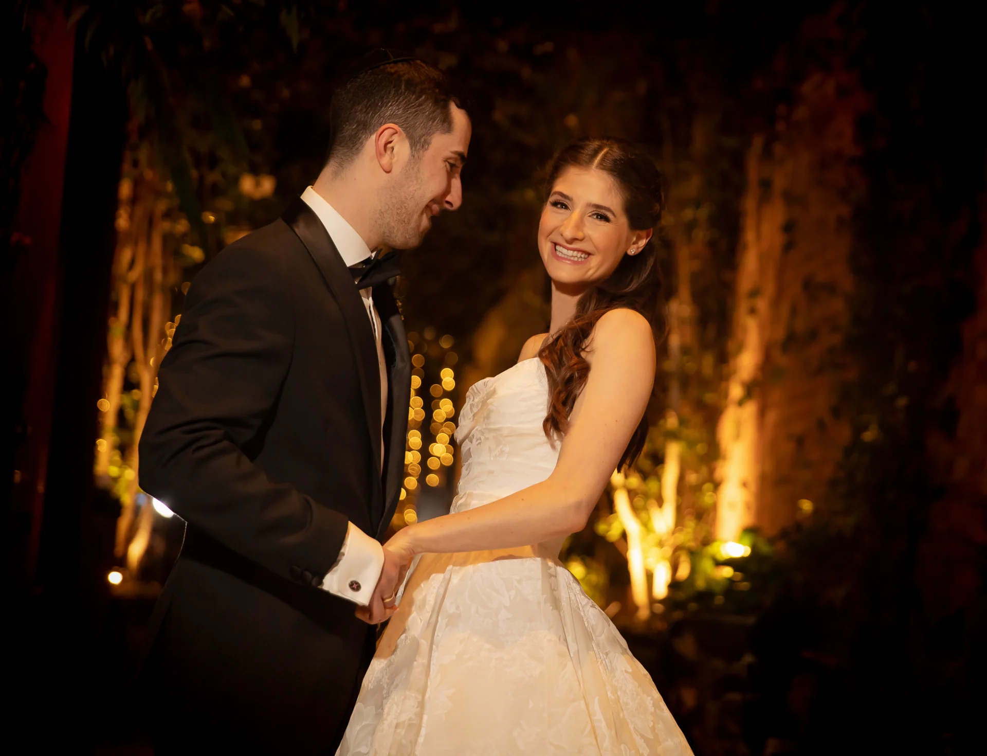 Wedding-at-Waldorf-Hilton-London-bride-and-groom-image (listing)