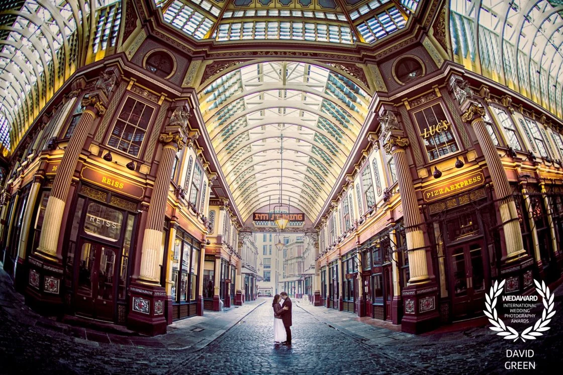 Keywords: image, person, cobbled street (listing)