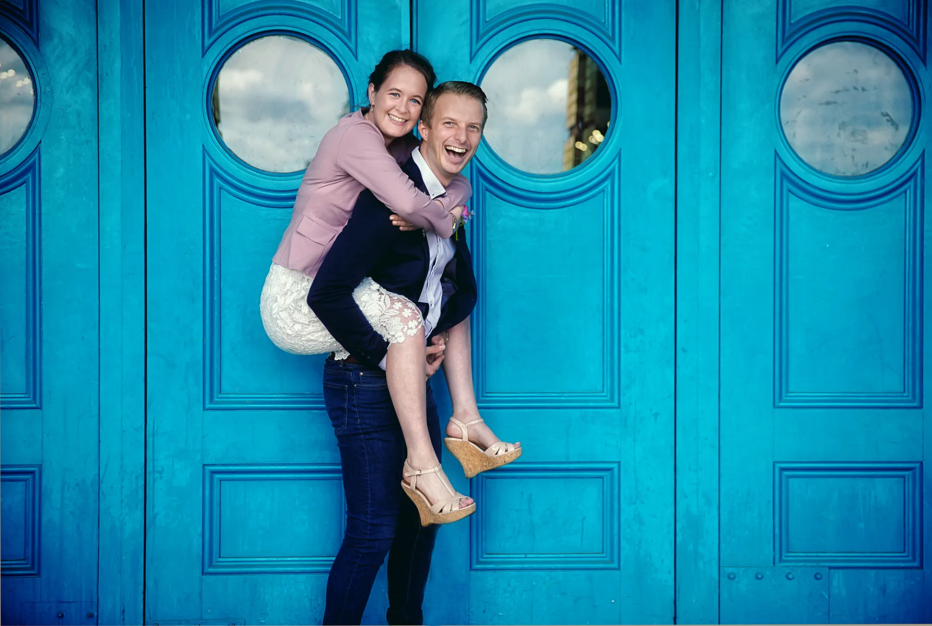 London-engagement-shoot-by-blue-doors-Alexandra-Palace (listing)