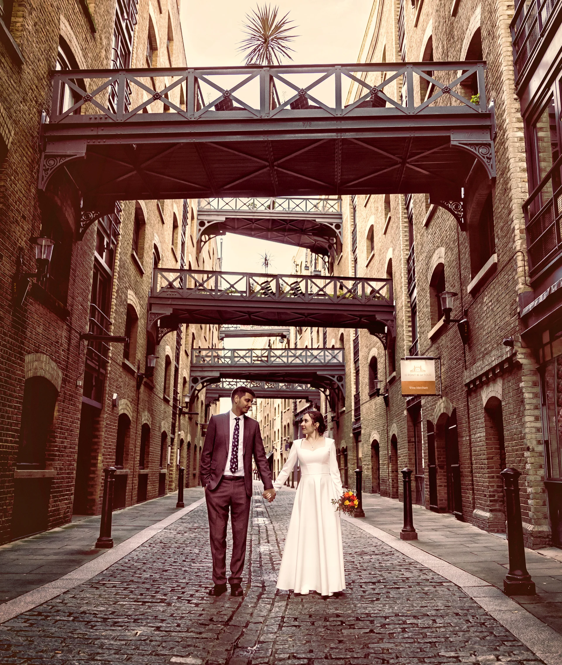 Tower-Bridge-wedding-bride-and-groom-in-Butlers-Wharf (listing)