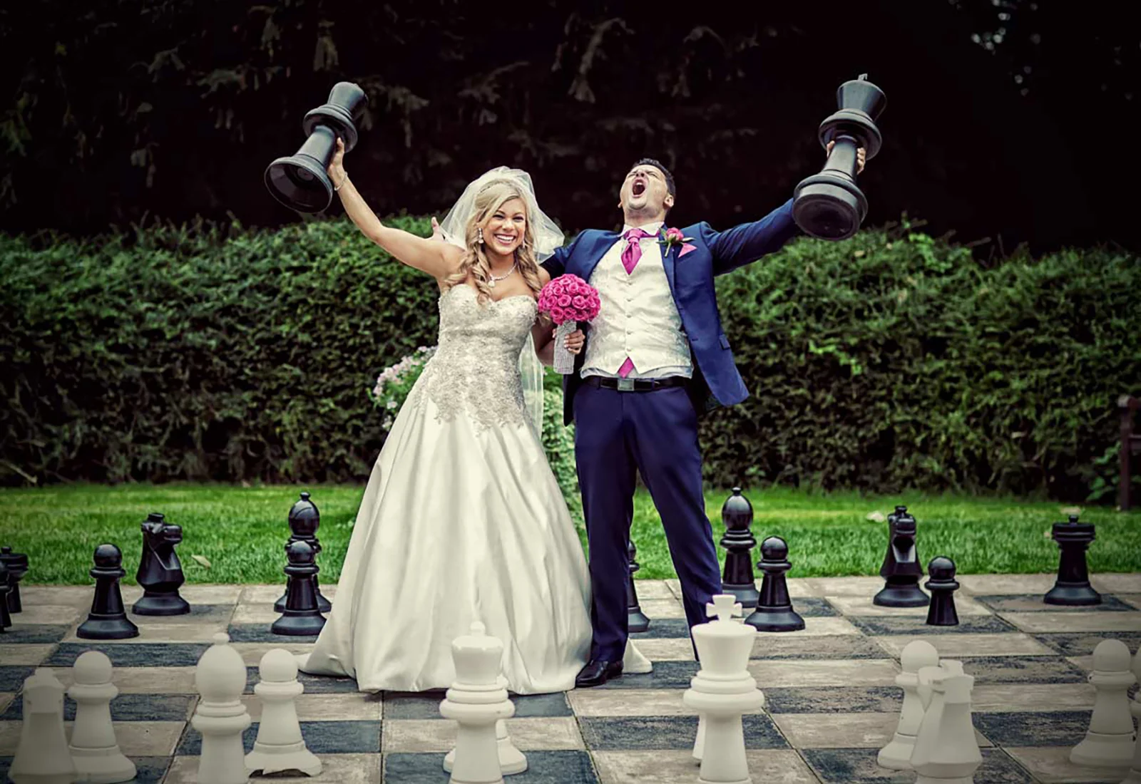 wedding_couple_on_Chess_board_Down_Hall_Country_House-2 (listing)