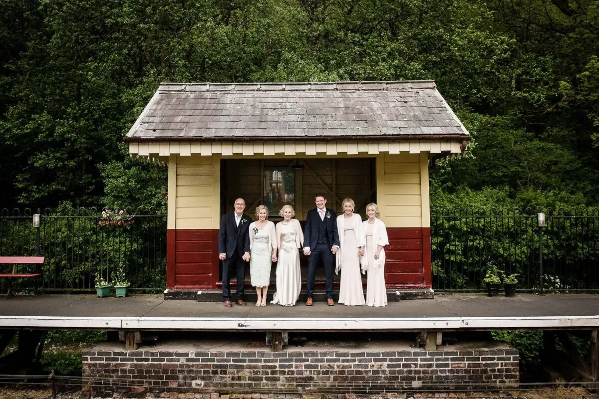 wedding_group_shot_train_station-2x-343811ff