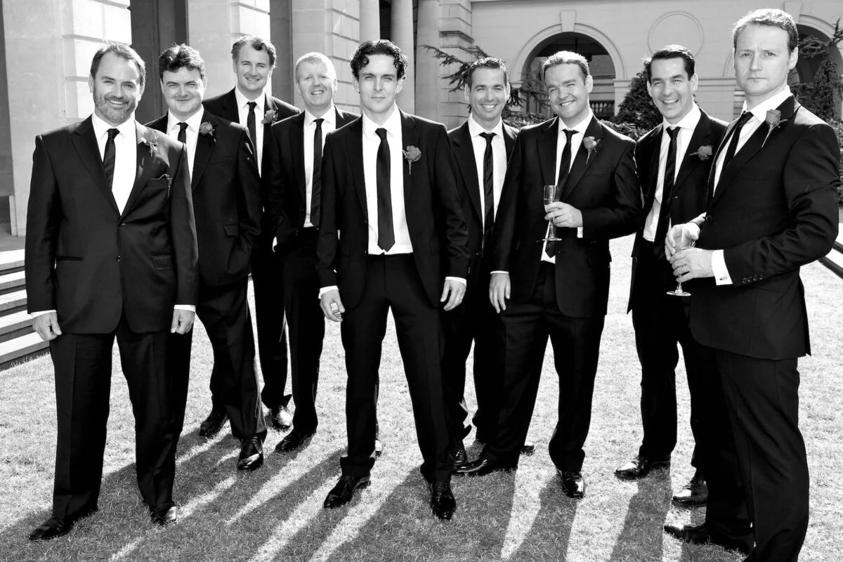 wedding_group_photo-2x-0debe9f1