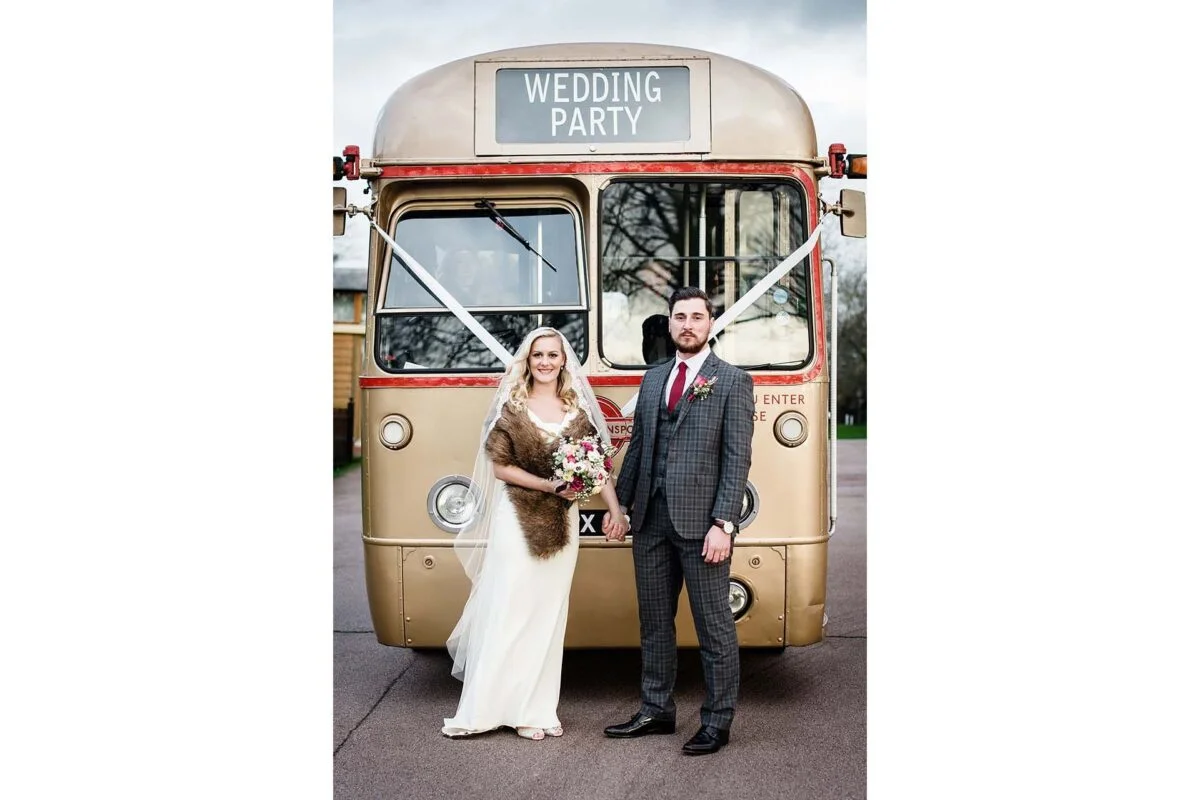 wedding_party_vintage-bus_dulwich_college-2x-2e608c8c