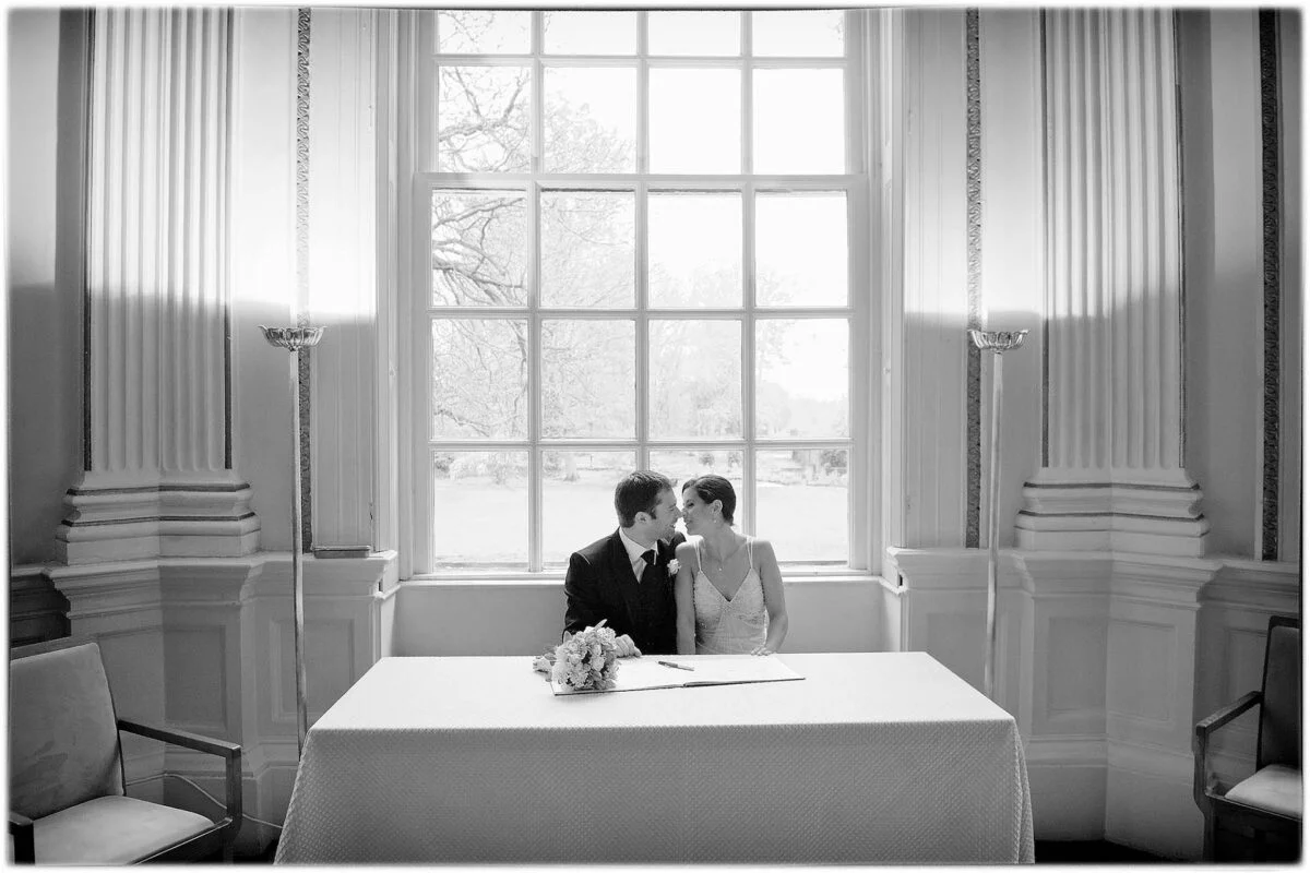 bride_groom_kissing-2x-efc0f10d