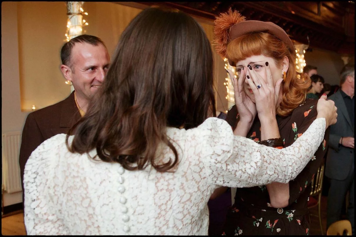 wedding_guest_crying-2x-30788282