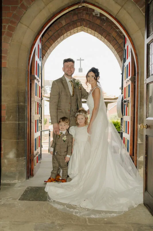 SophieAndJames-CarltonTowers-CAM1-20.4.24-08053