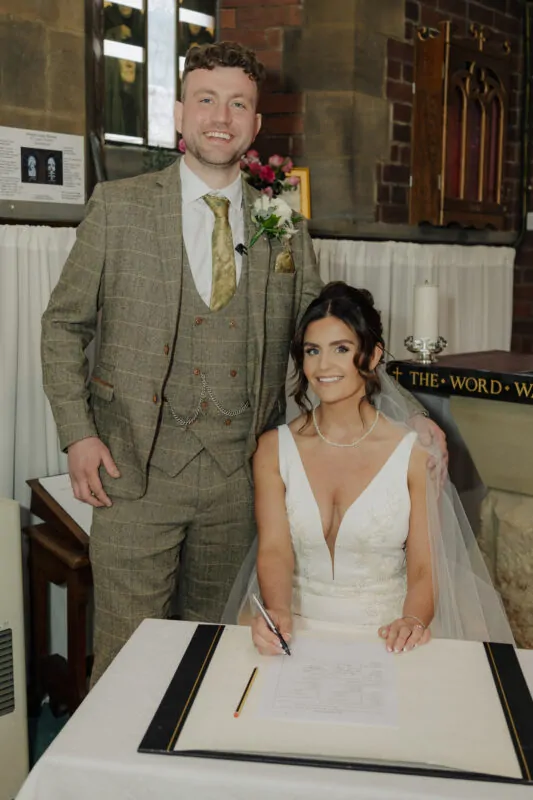SophieAndJames-CarltonTowers-CAM1-20.4.24-07916