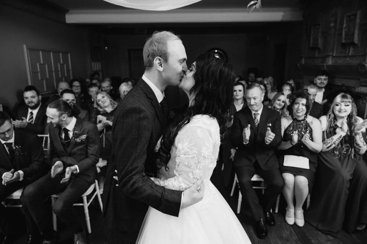JodieAndAlex-WhirlowbrookHall-Sheffield-Card1-5.11.22-03177