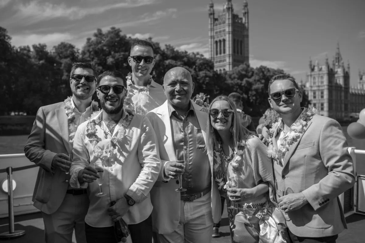 KG (9)