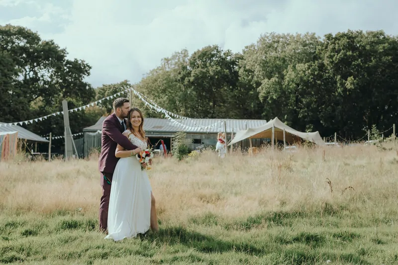 Bride & groom at Hawthbush Farm