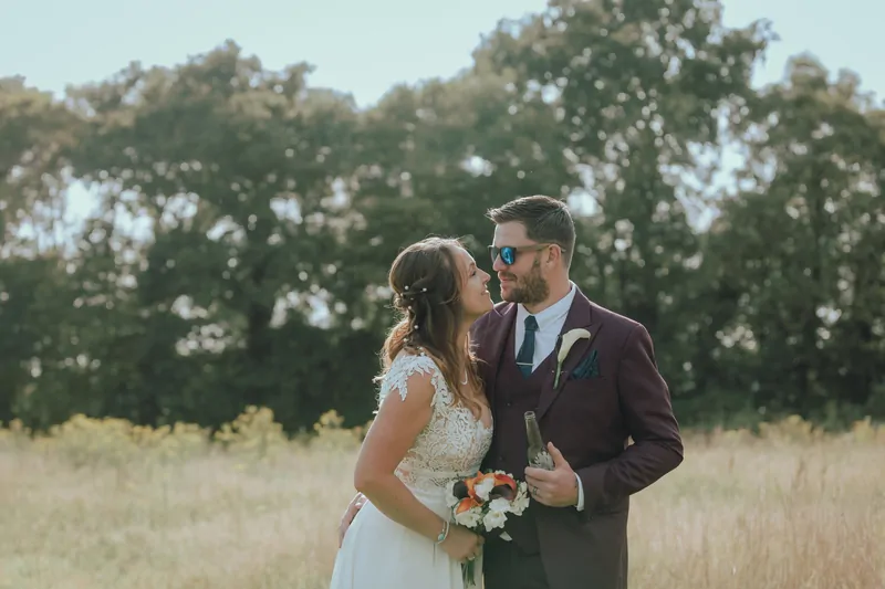 Bride & groom at Hawthbush Farm