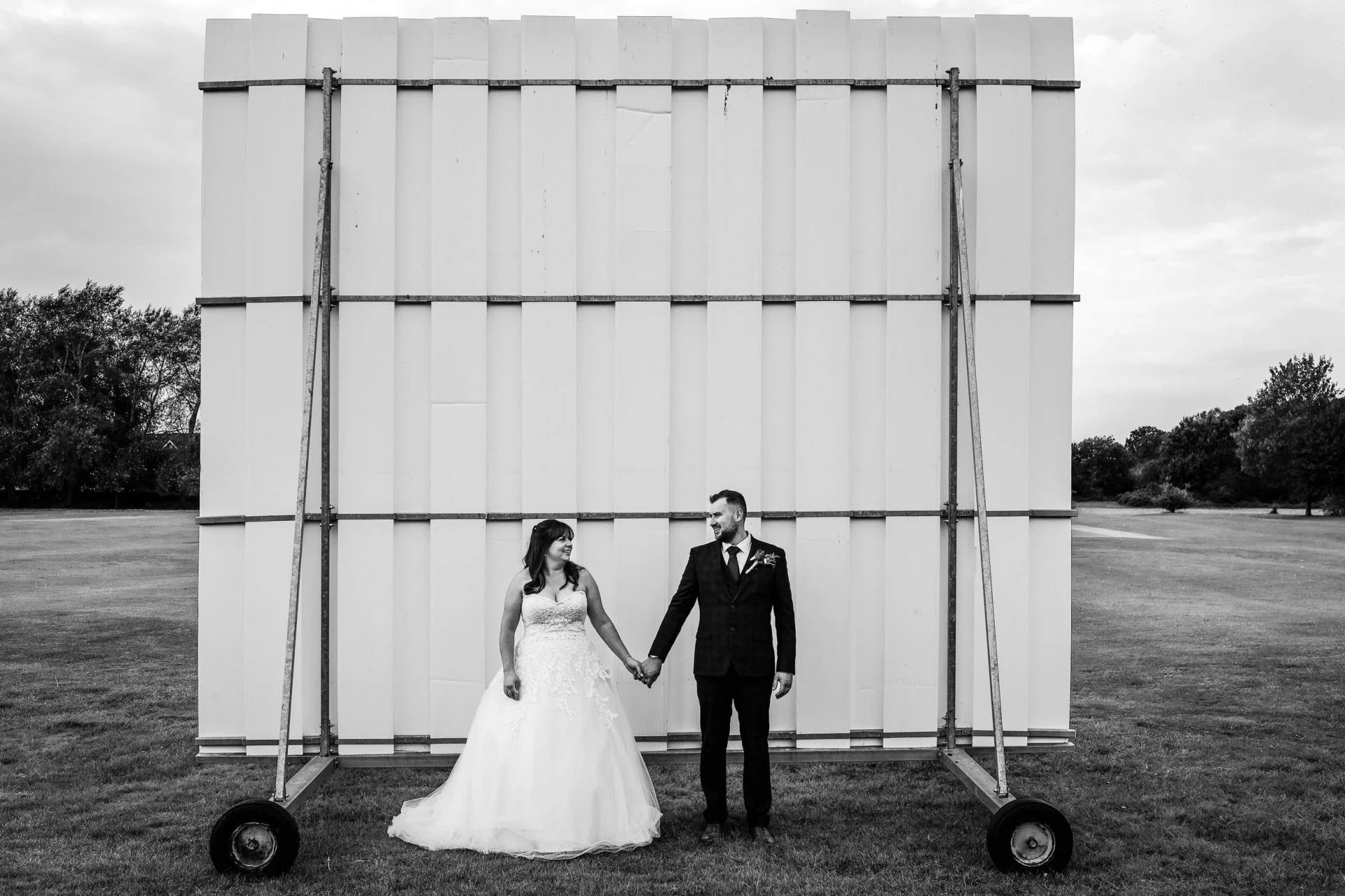 Godmanchester-outdoor-wedding-11 (listing)