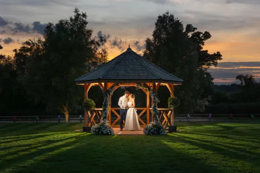 Half Day Wedding Photograhy 6 Hours "Monday to Thursday Only"