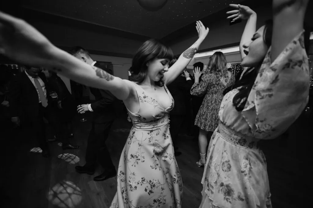 0049 best-wedding-photographer-london-2023-070