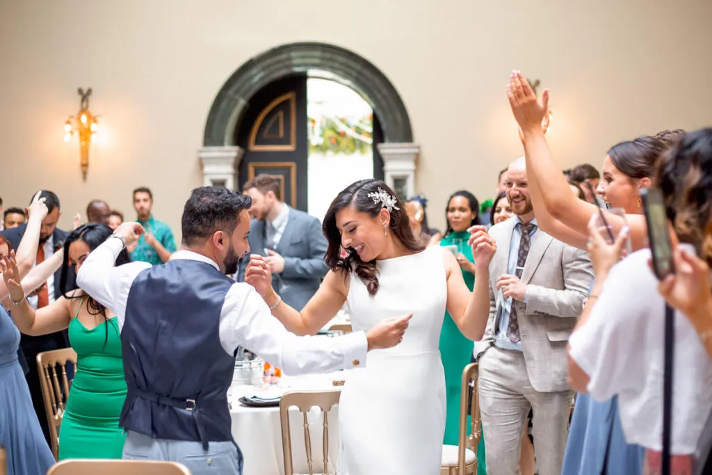 0033 best-wedding-photographer-london-2023-051