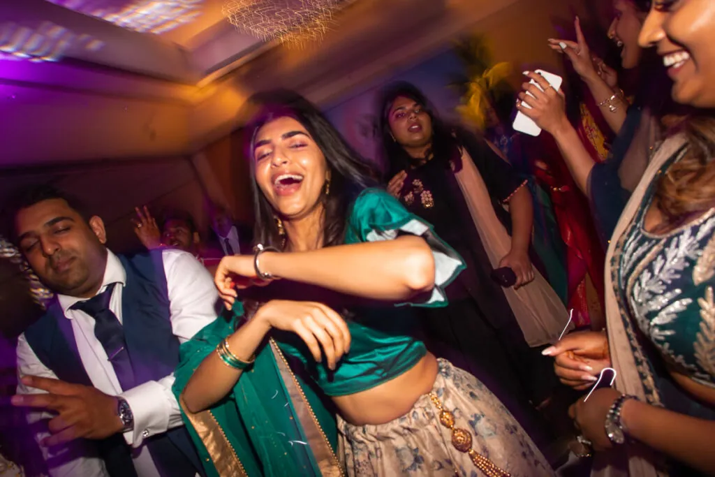0026 best-wedding-photographer-london-2023-040