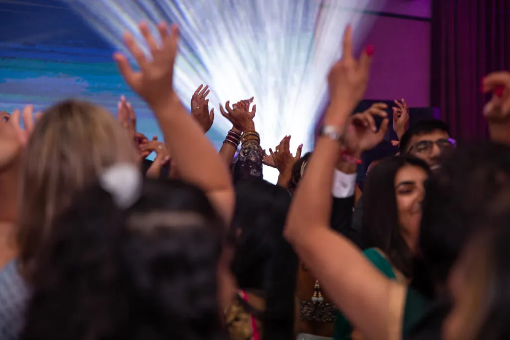 0024 best-wedding-photographer-london-2023-038
