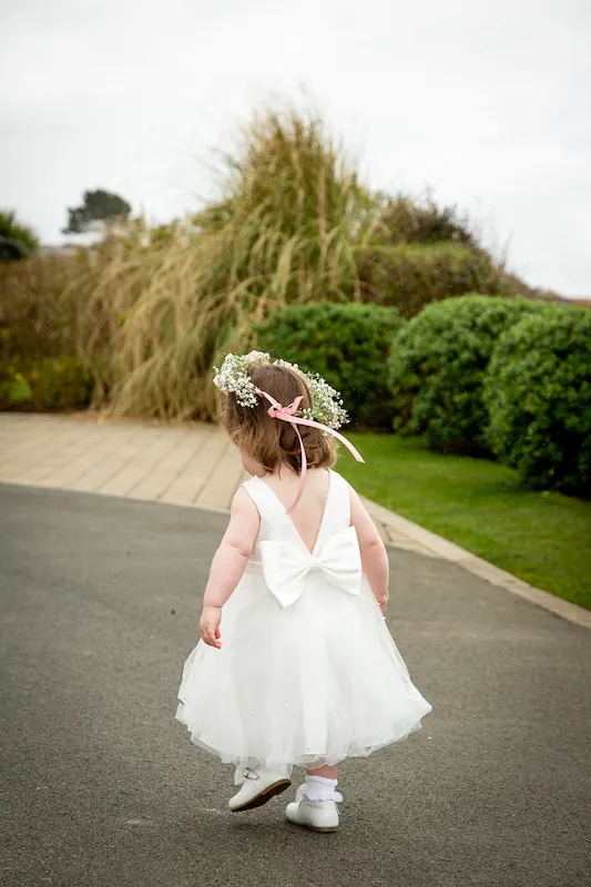 0090 ZZ73-NATURAL WEDDINGS-HIGHRES
