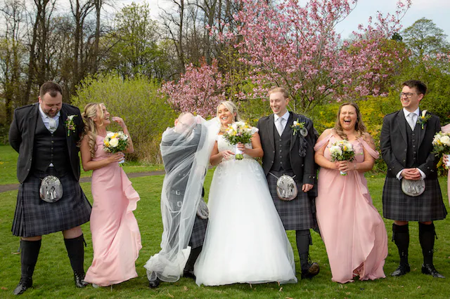 0092 ZZ75-NATURAL WEDDINGS-HIGHRES (listing)
