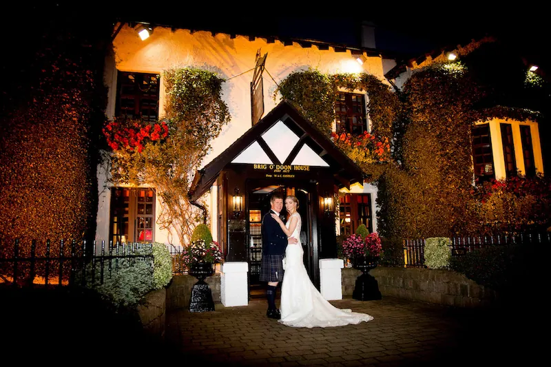 0037 ZZ14-NATURAL WEDDINGS-HIGHRES