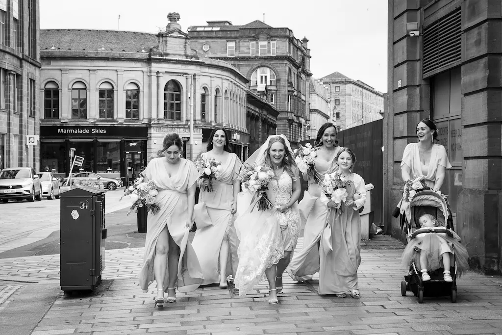 0074 ZZ55-NATURAL WEDDINGS-HIGHRES (listing)