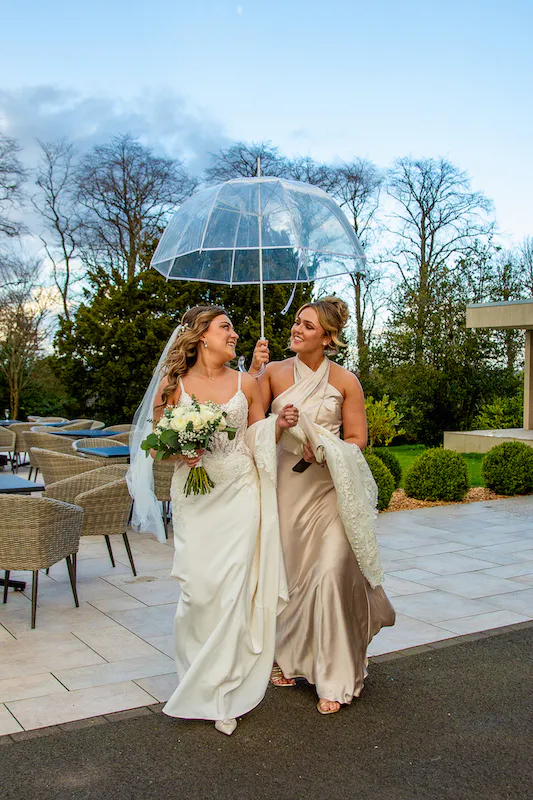 0106 ZZ91-NATURAL WEDDINGS-HIGHRES (listing)