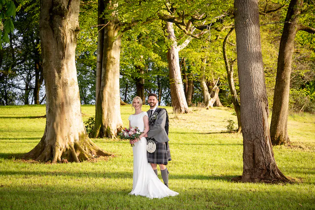 0076 ZZ57-NATURAL WEDDINGS-HIGHRES (listing)