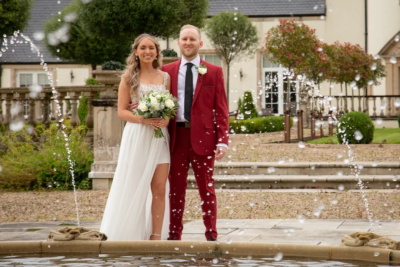 0098 ZZ82-NATURAL WEDDINGS-HIGHRES