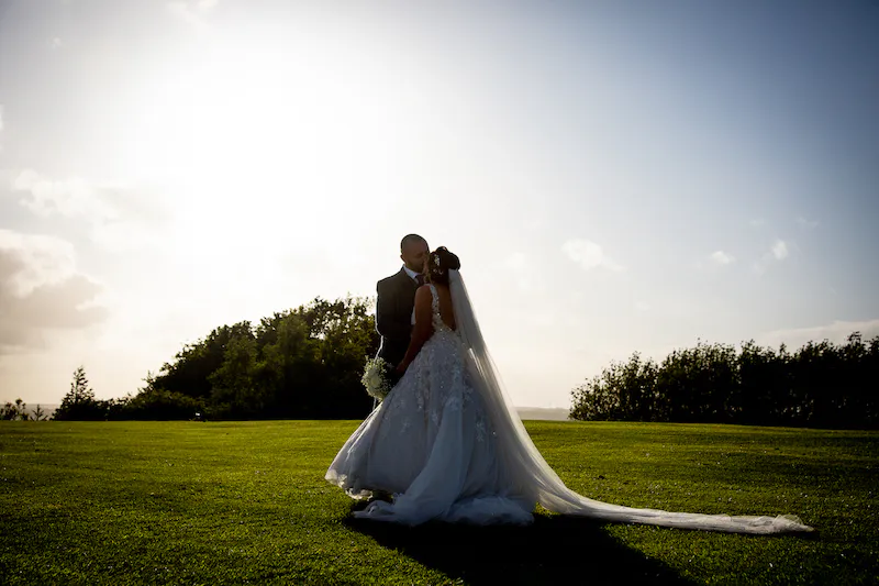 0078 ZZ59-NATURAL WEDDINGS-HIGHRES (listing)