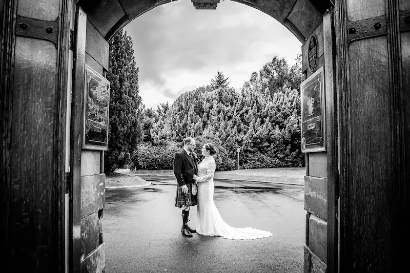 0023 Z1Z3-NATURAL WEDDINGS-HIGHRES (listing)