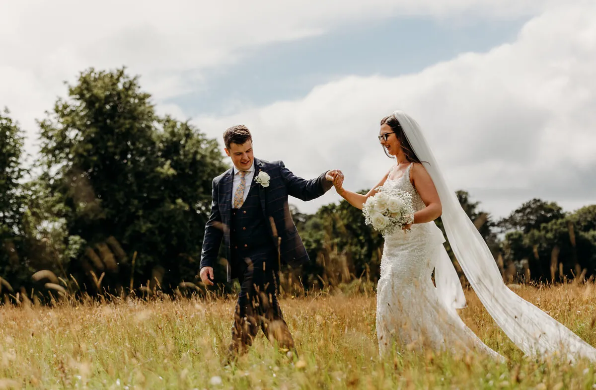 Jonny & Ruth - Wedding (listing)