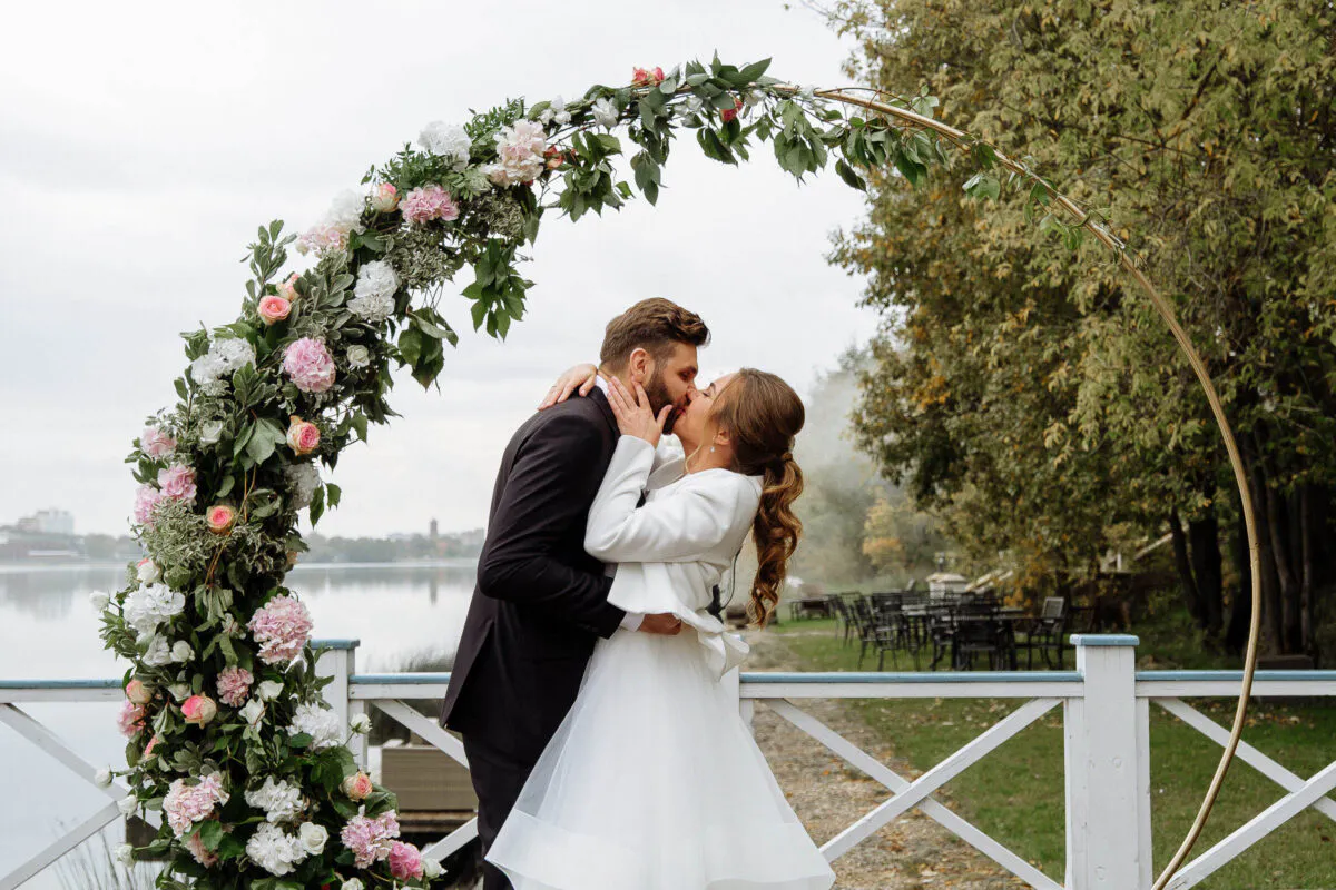 Wedding photography services in Cornwall and Devon, based in Bude