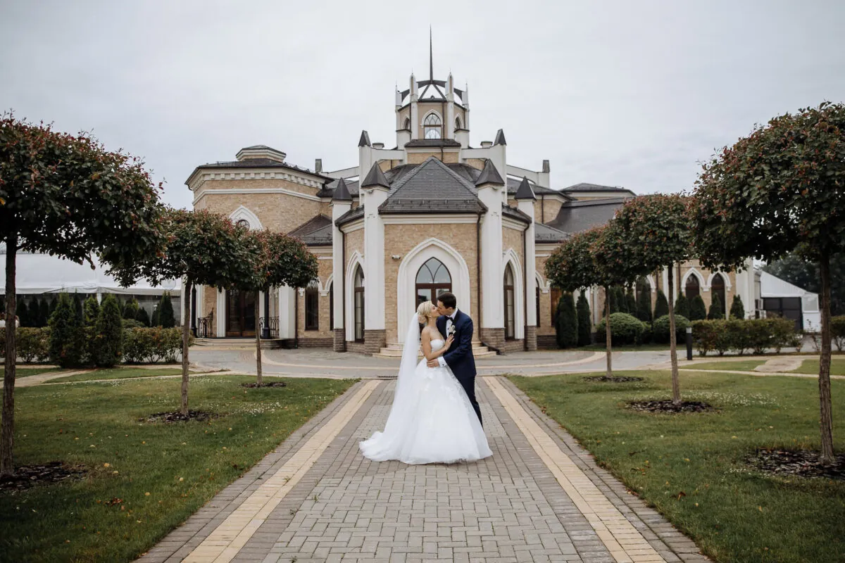 Wedding photography services in Cornwall and Devon, based in Bude