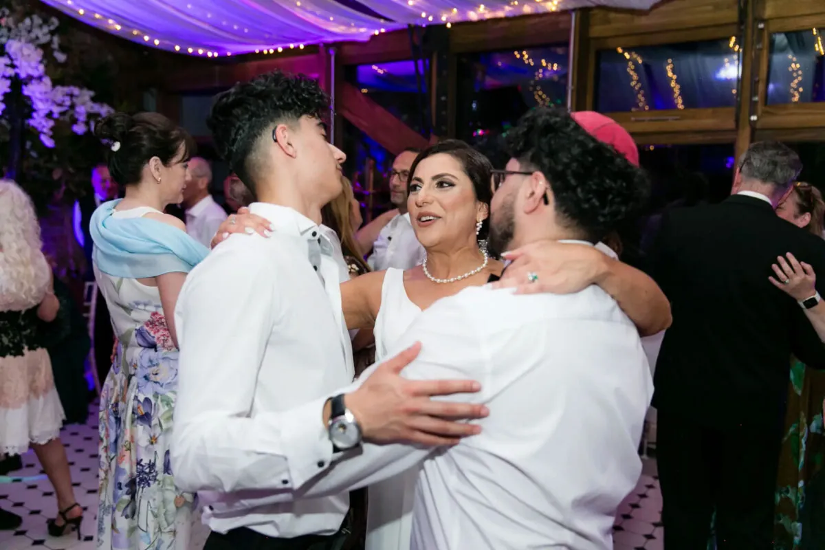 wedding-dj-kent-london-surrey-26 (listing)