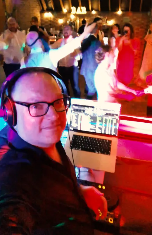 colin-the-dj