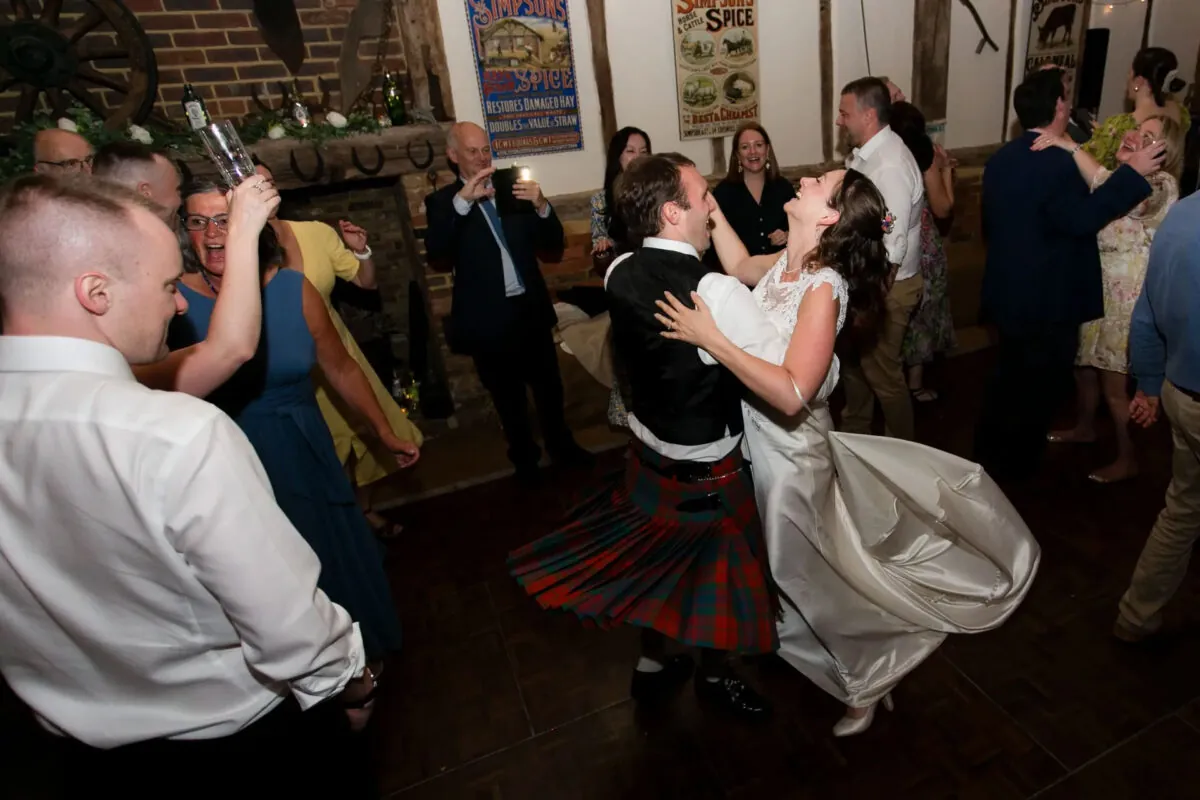wedding-dj-kent-london-surrey-02 (listing)