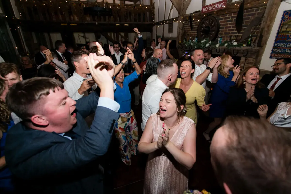 wedding-dj-kent-london-surrey-12 (listing)