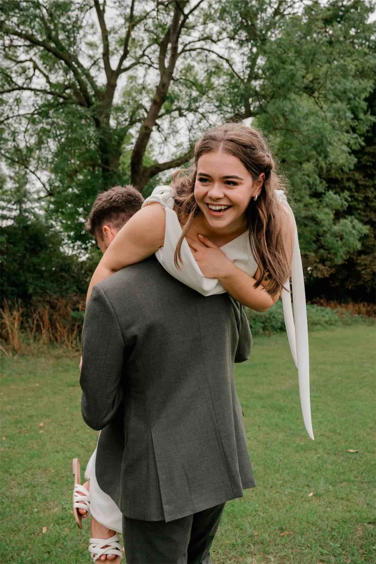 Lucy and Alex - Sneak Peaks-12