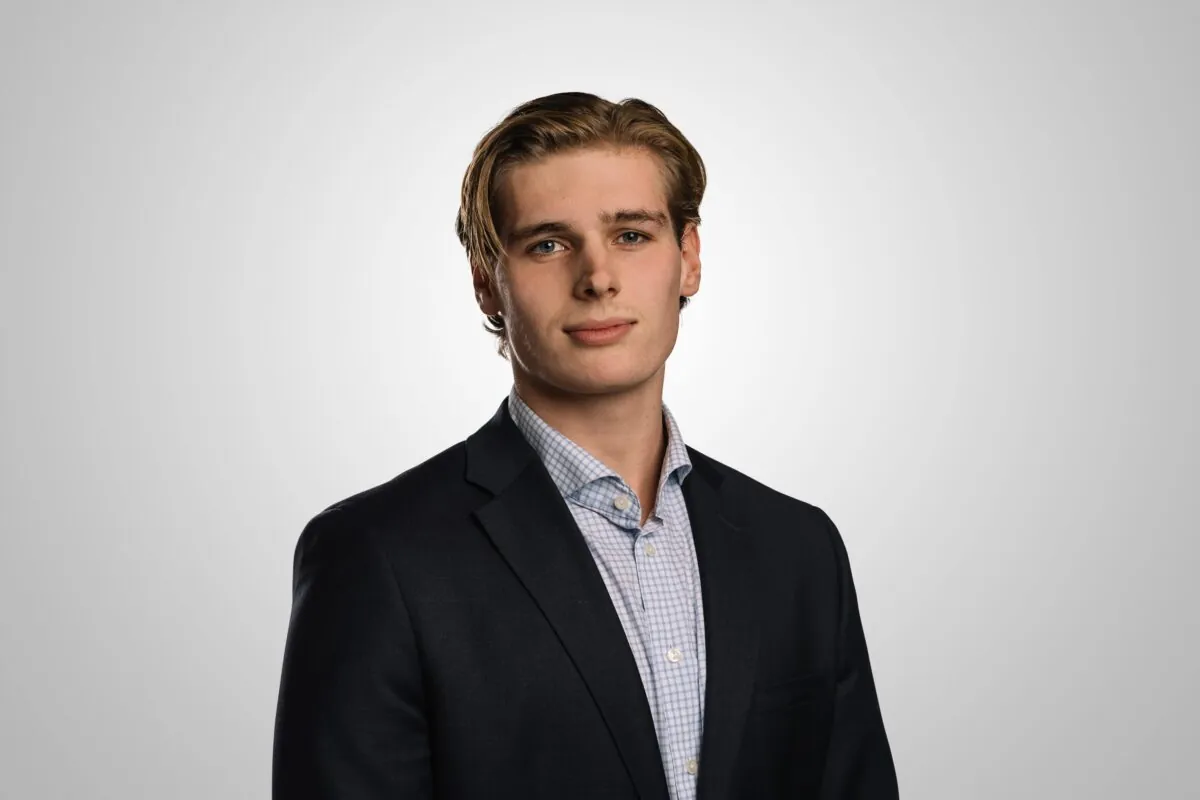 VistaJet_Headshots_London_Stuart_Bailey_Photography_2023-11-29_0049-min-min