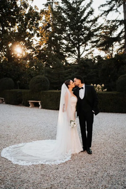 KELLYANDCHRISITALY-163 (1) (listing)
