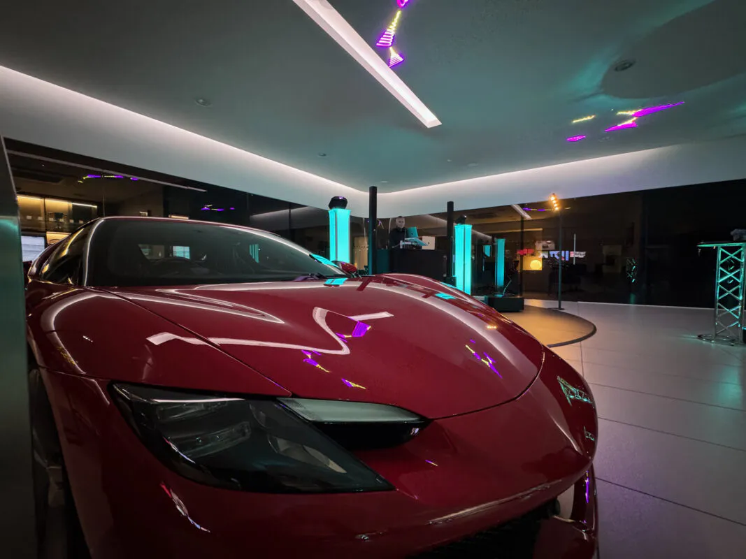 Ferrari-DJ