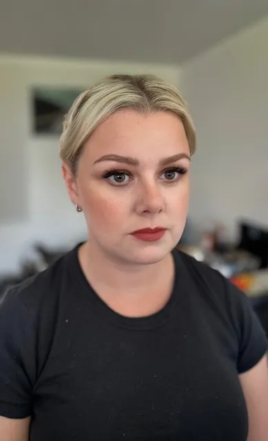 Facetune_26-09-2024-09-42-04