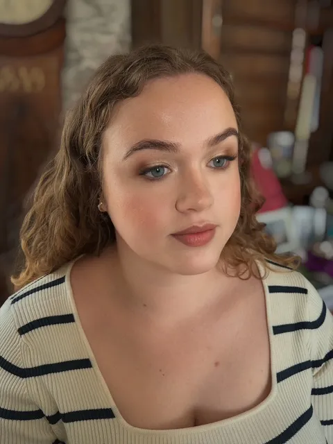 Facetune_09-09-2024-09-36-18