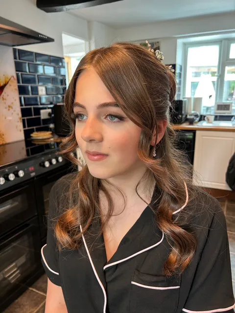 Facetune_07-07-2023-10-05-55