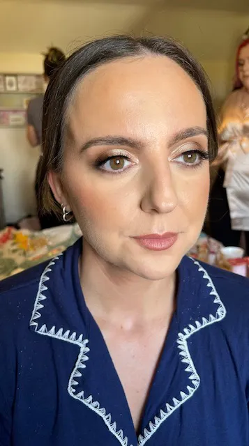 Facetune_25-04-2024-08-59-29