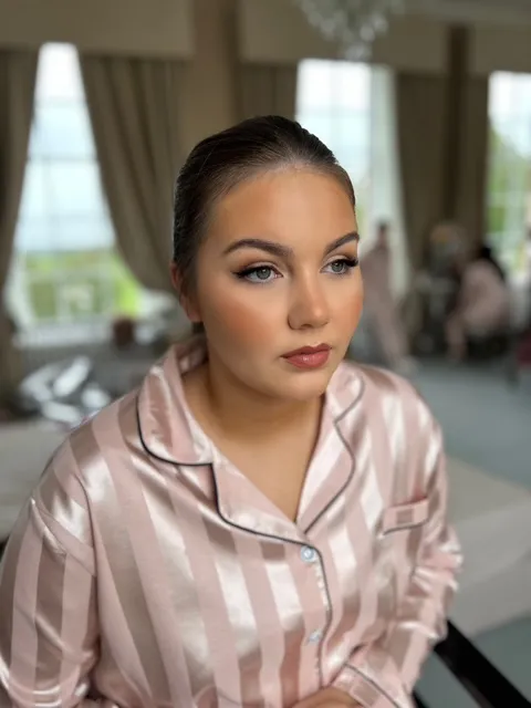 Facetune_06-10-2023-13-25-10