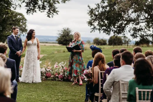 Renewal of Vows : Experienced, Calm, Friendly Celebrant