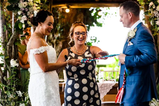 wedissimo-1-tash-and-james-handfasting